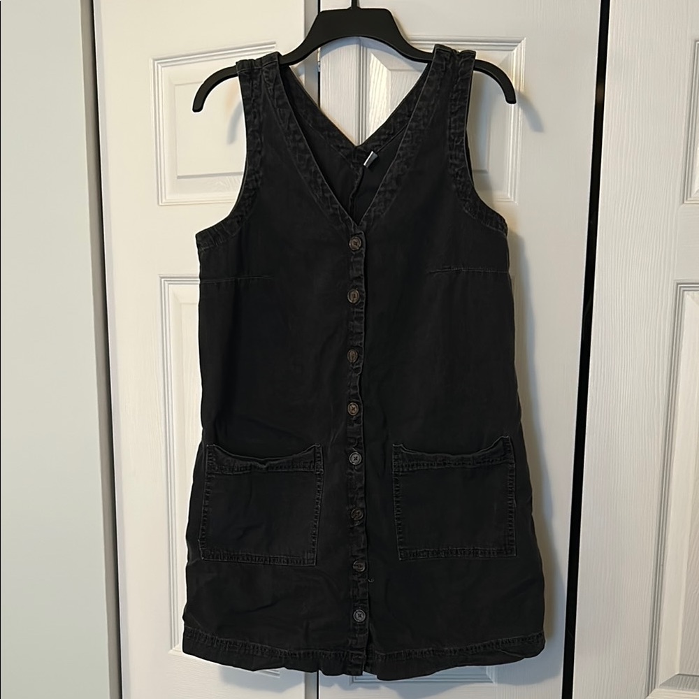 Old Navy Charcoal Sleeveless Dress